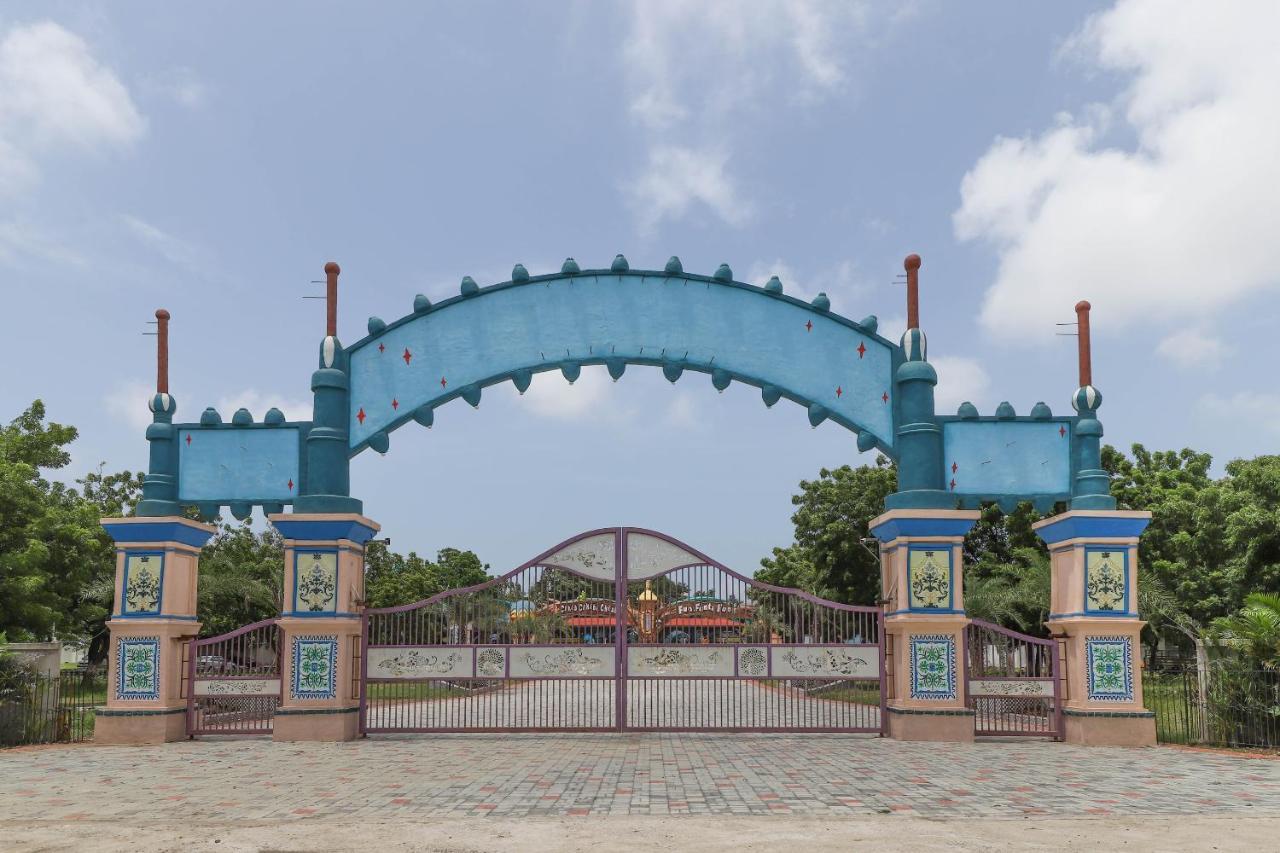 Capital O 49279 Chhab Chhaba Chhab Water Fun Park & Resort Damka Экстерьер фото